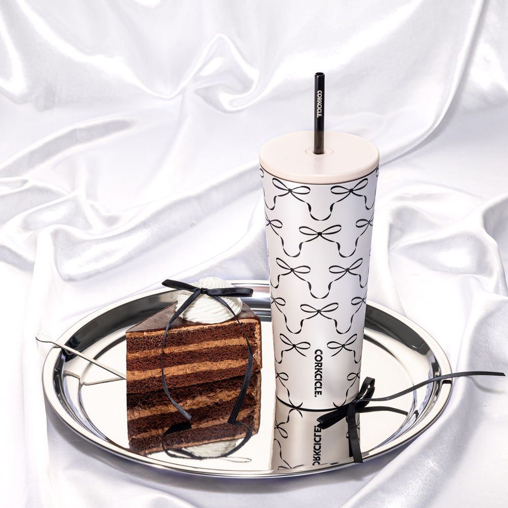 cold-cup-p8 2a98a7269432--2224PBBC-lifestyle.png